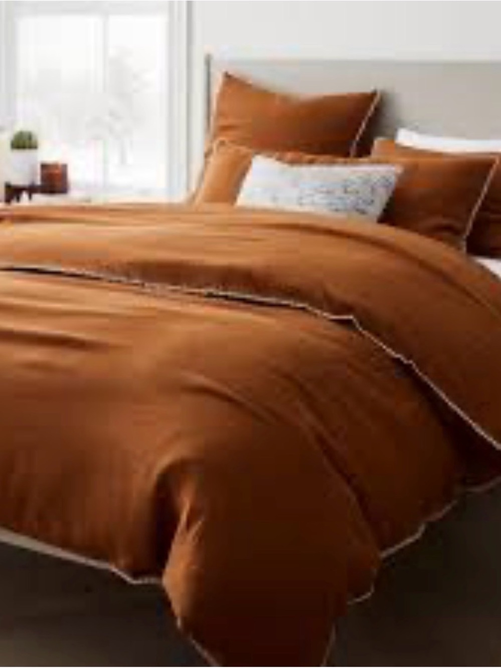 West Elm European Flax Linen Duvet Cover w/trim, Size 88”x92” Queen
